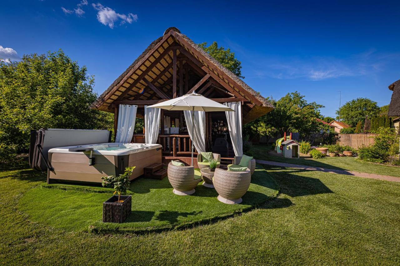 Butik Design Nádas Abadszalok Exterior foto